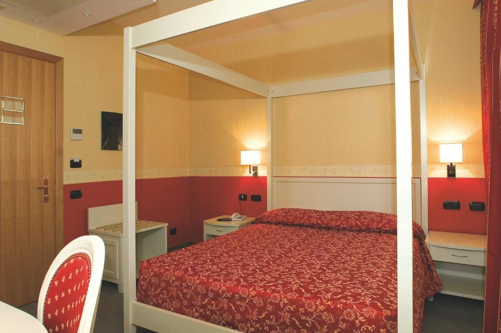 Hotel Mosca Monza Chambre photo