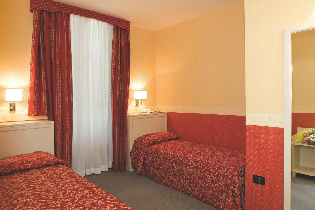 Hotel Mosca Monza Chambre photo
