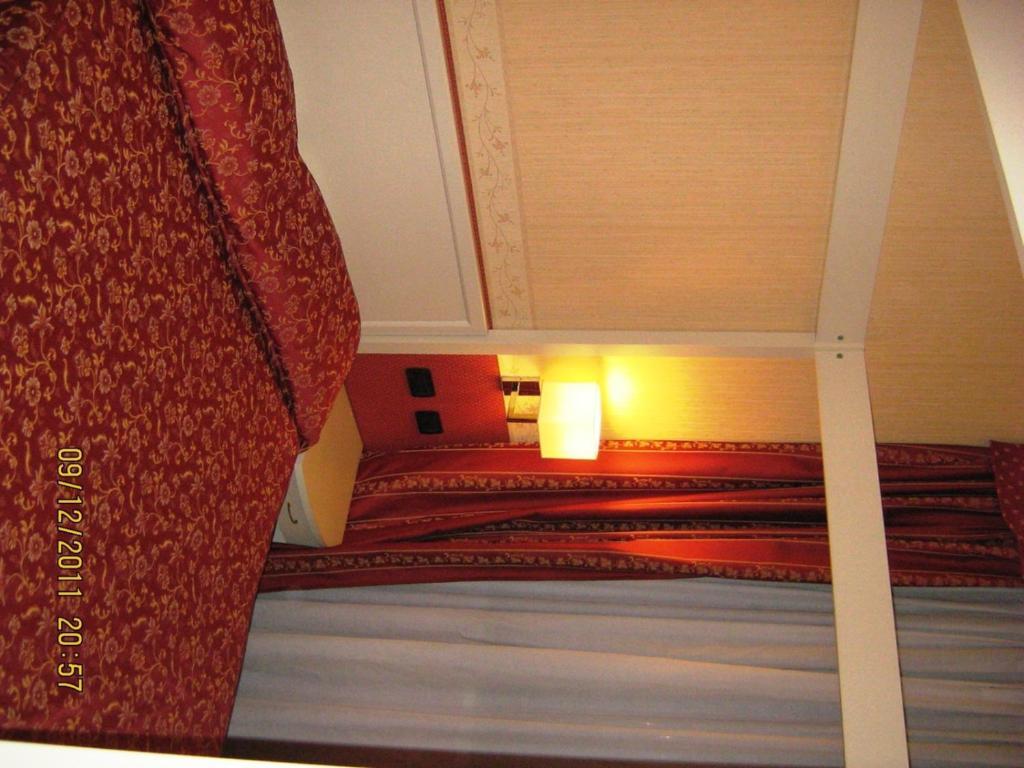 Hotel Mosca Monza Chambre photo