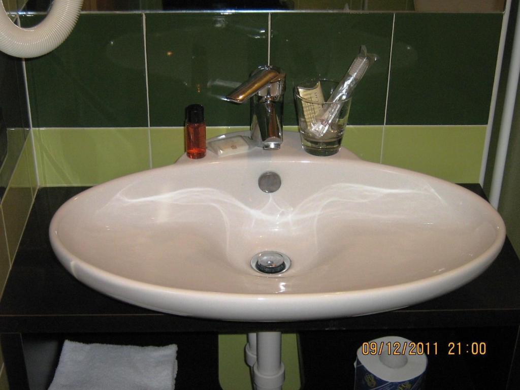 Hotel Mosca Monza Chambre photo