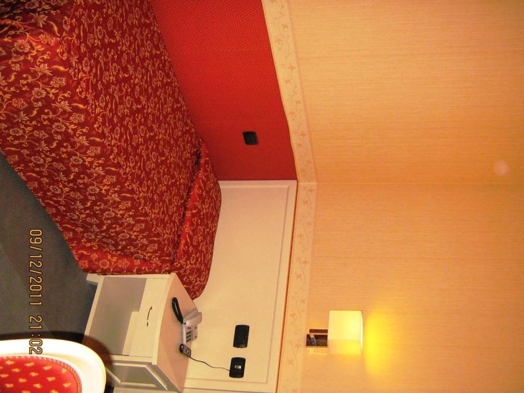 Hotel Mosca Monza Chambre photo